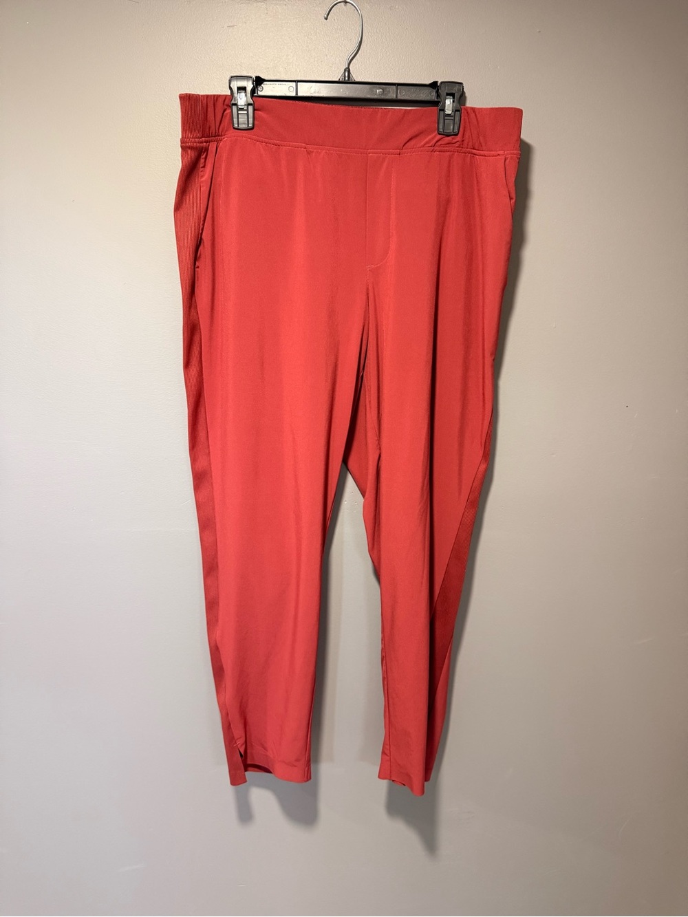 Athleta Red/Coral Active joggers